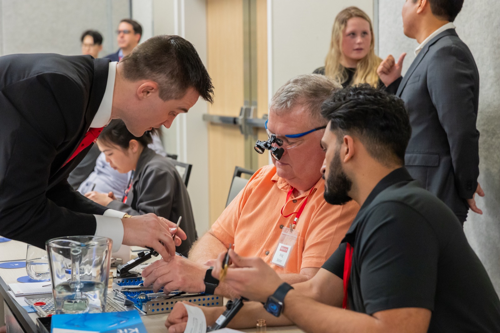 Dr. Misch coaching a hands-on session at the Misch Implant Institute